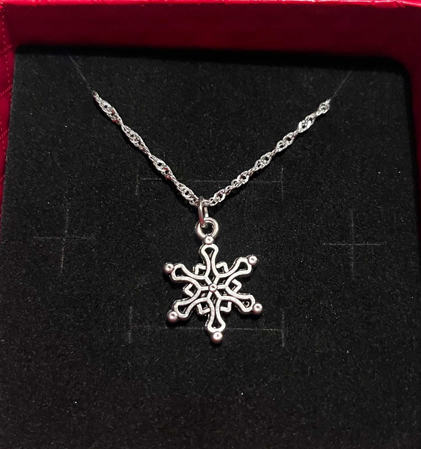 Snowflake necklace jewellery