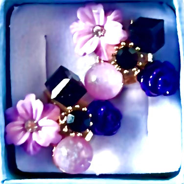 Floral stud earrings