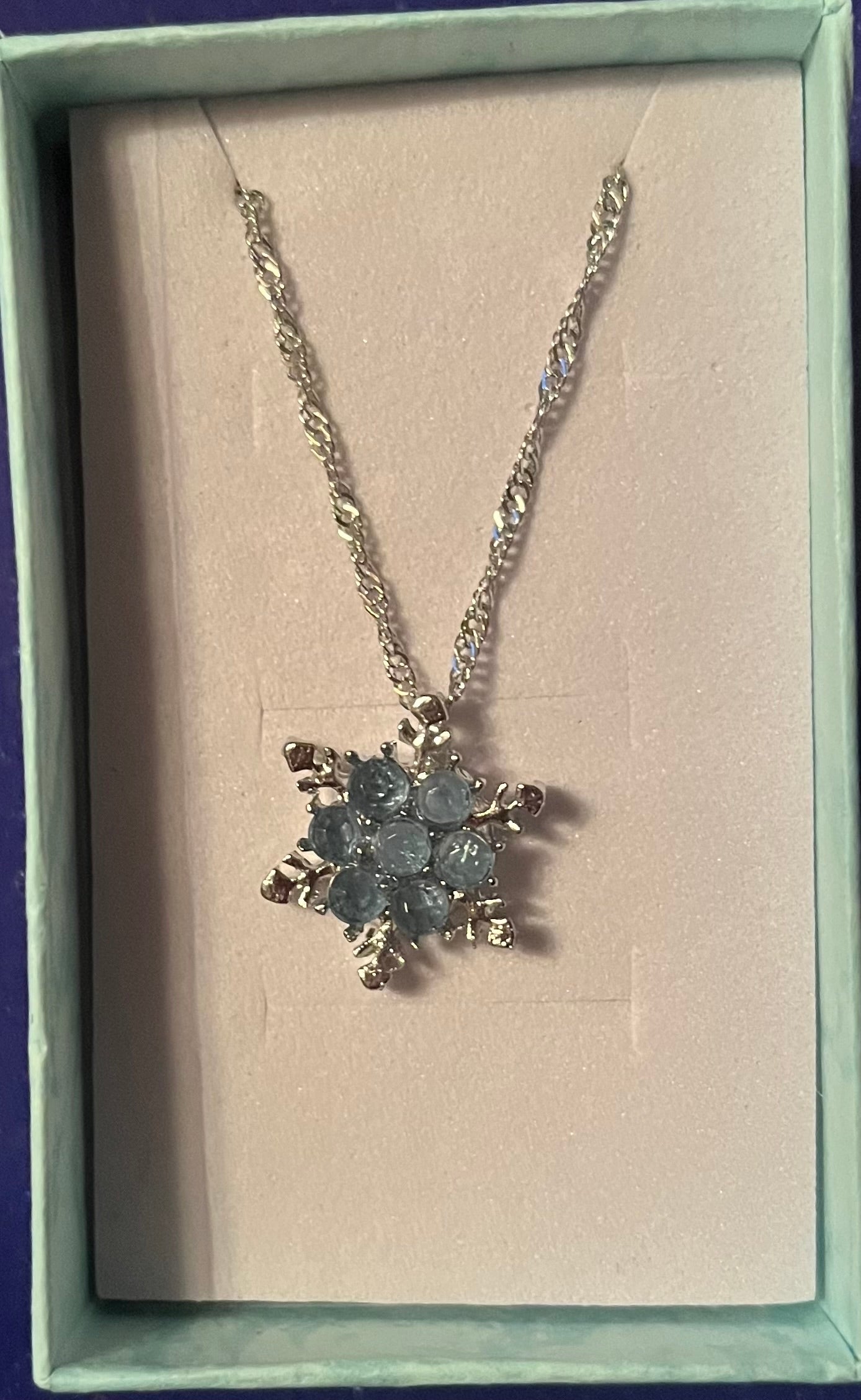 Snowflake necklace jewellery