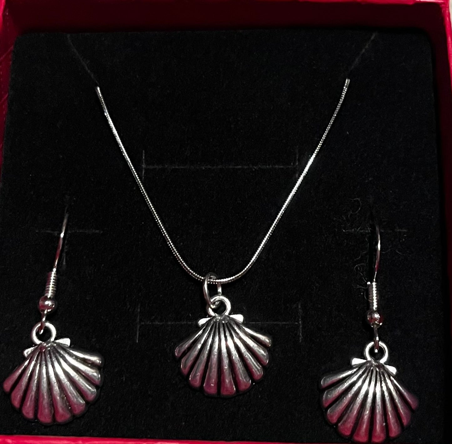 Shell 2pc jewellery gift set
