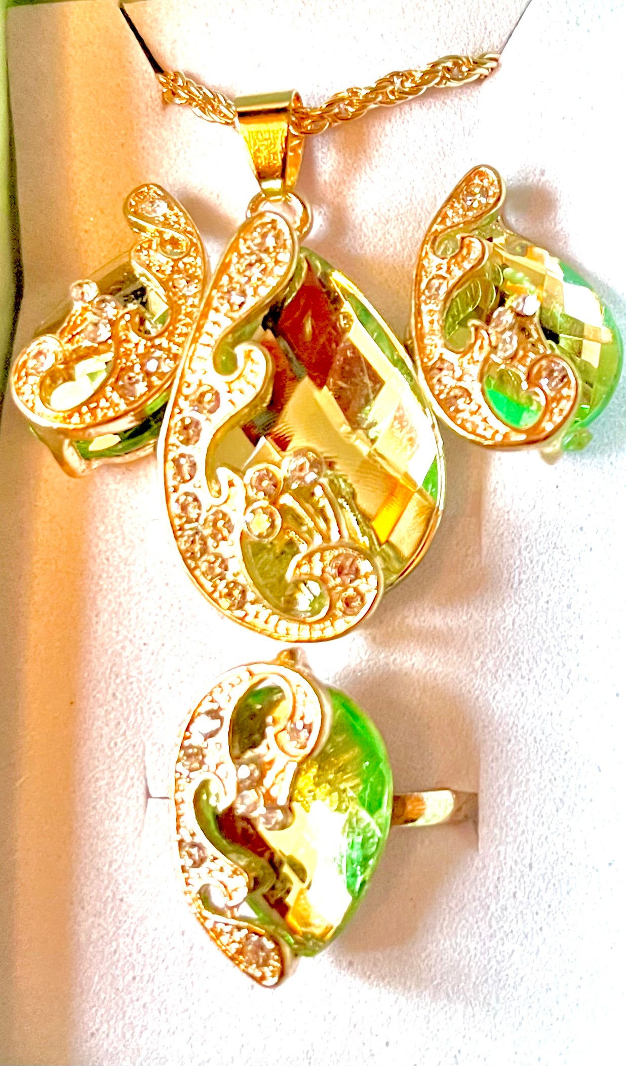 3pc jewellery set - gold coloured/ green