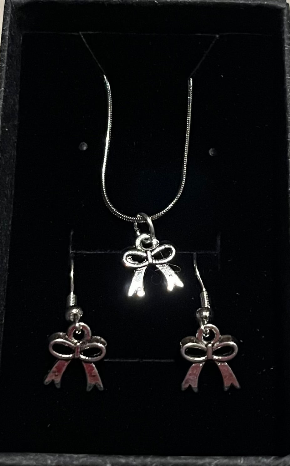 Bow earrings/ necklace 2pc jewellery gift set