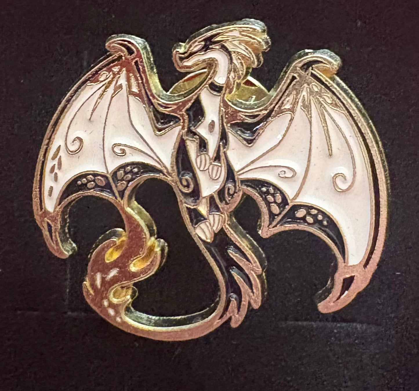 Dragon - pin badge ( flying white dragon)