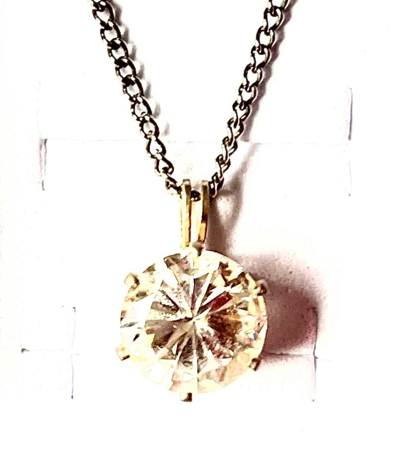 Necklace - clear crystal