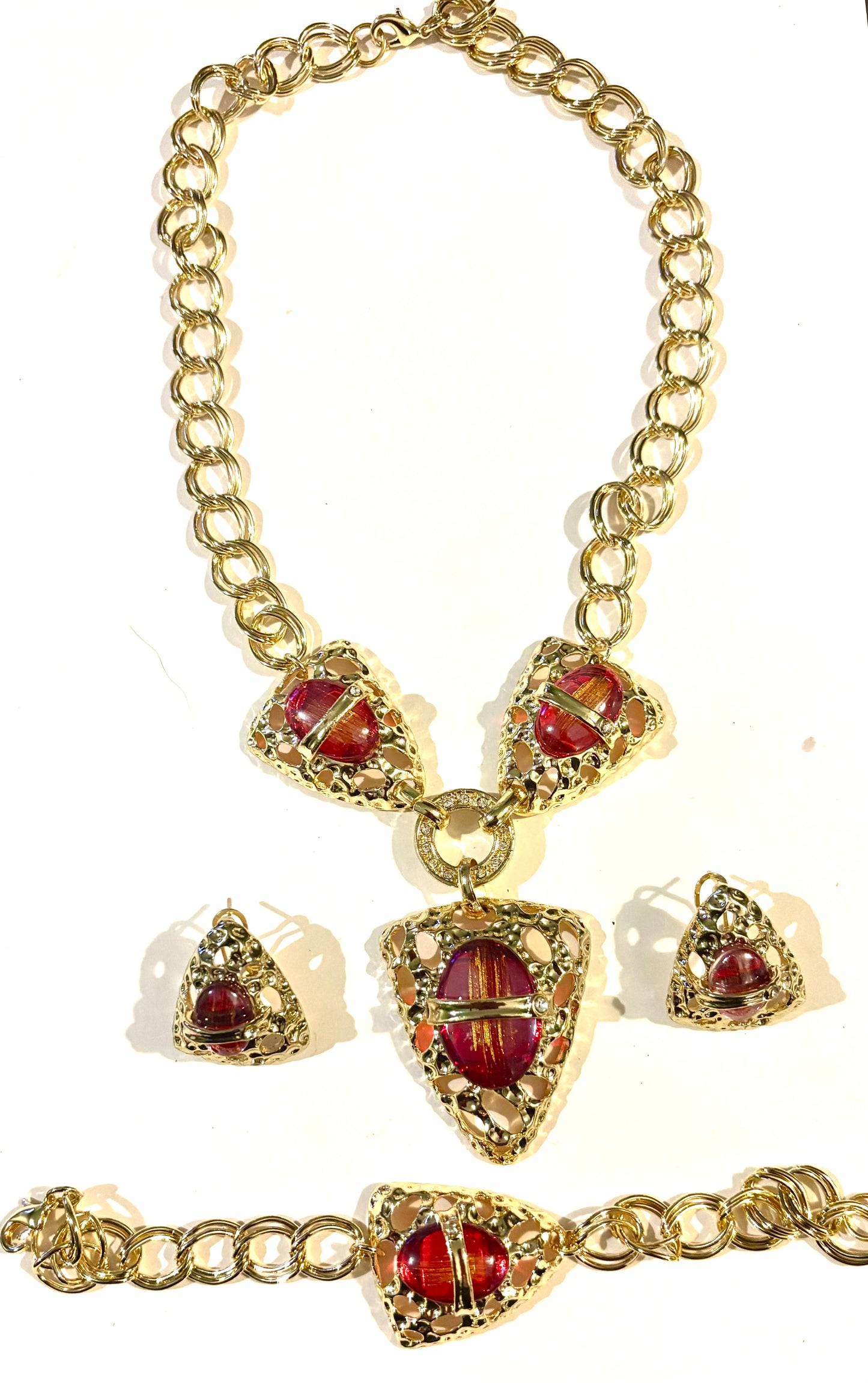 3pc jewellery set - gold coloured metal with dark orange. Necklace, earrings and bracelet. Style 49