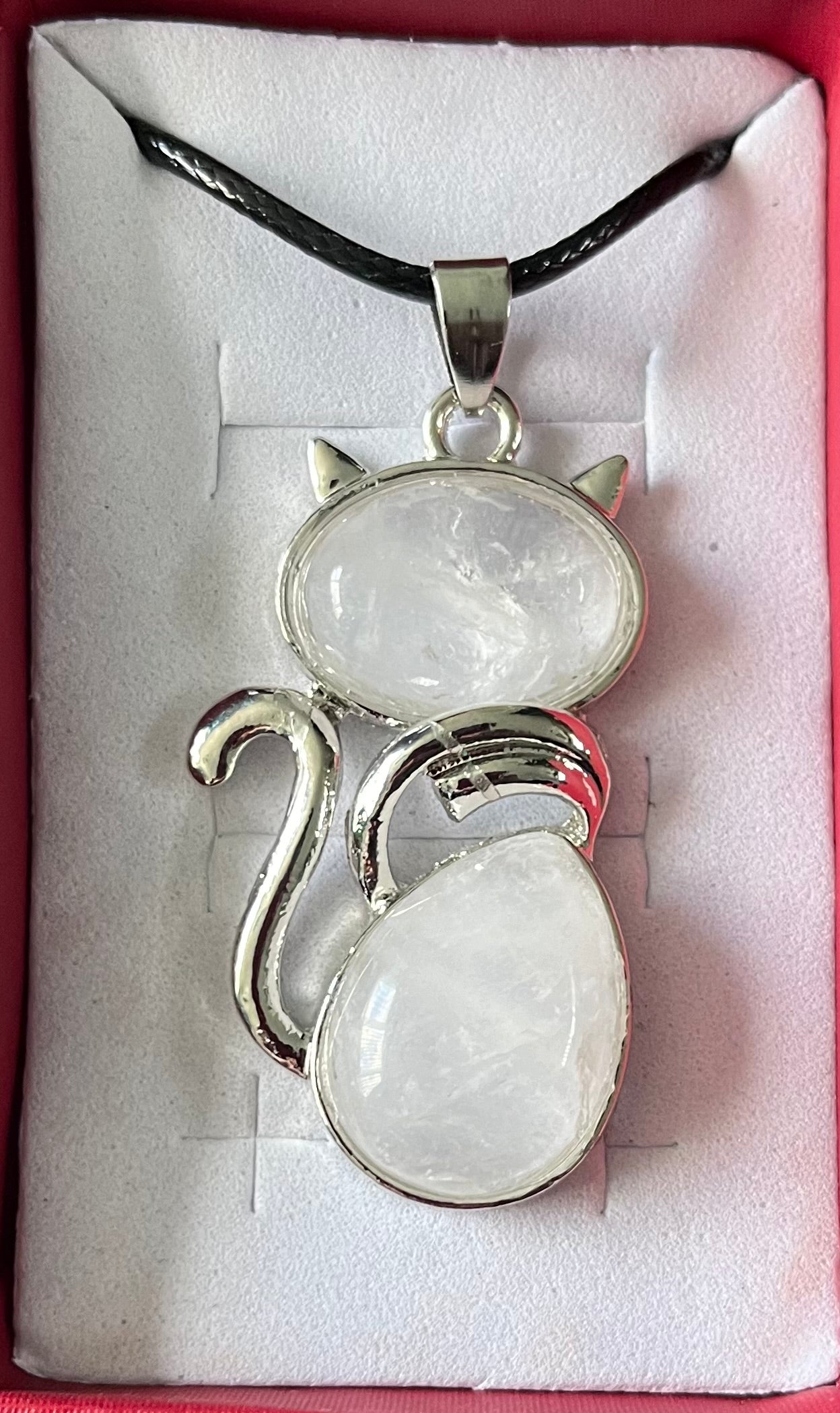 Cat - clear quartz style necklace