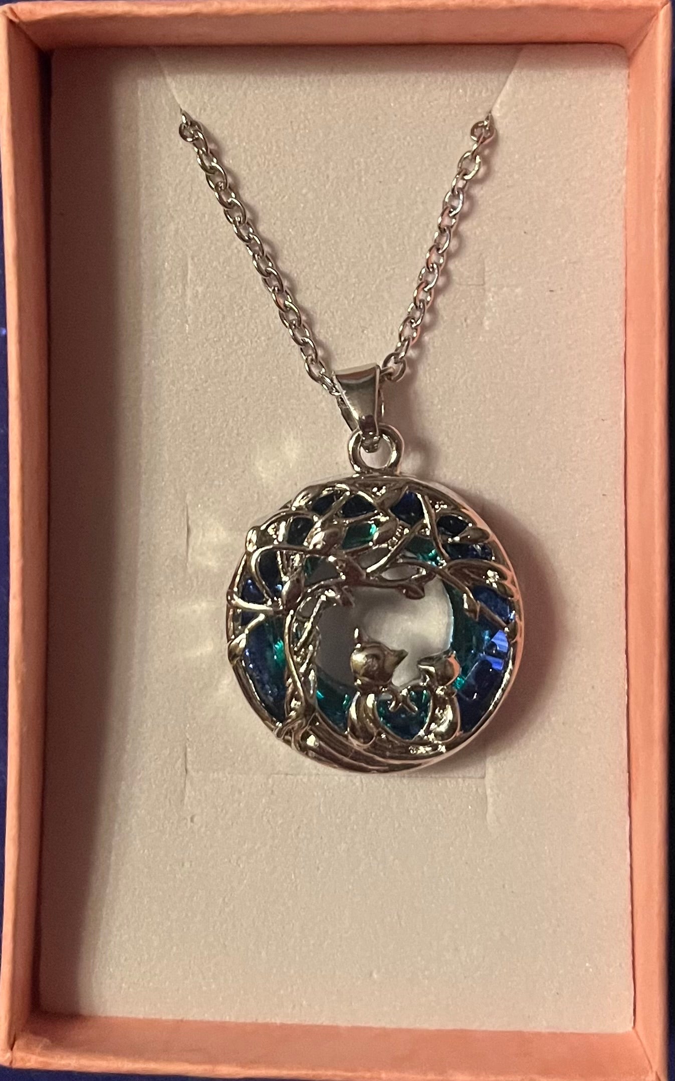 Cat jewellery necklace