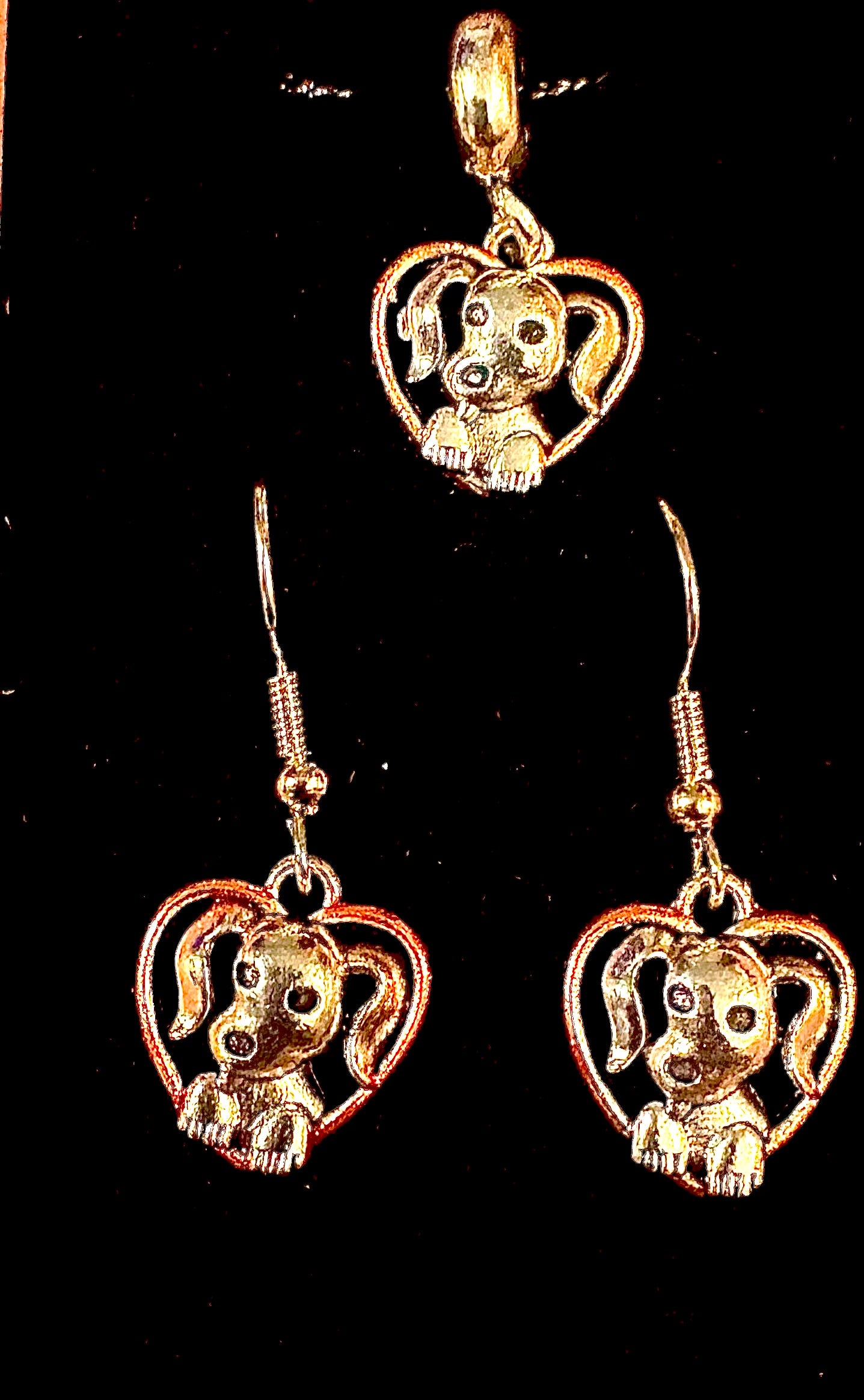Dog - 2pc jewellery set - pup in copper coloured heart.