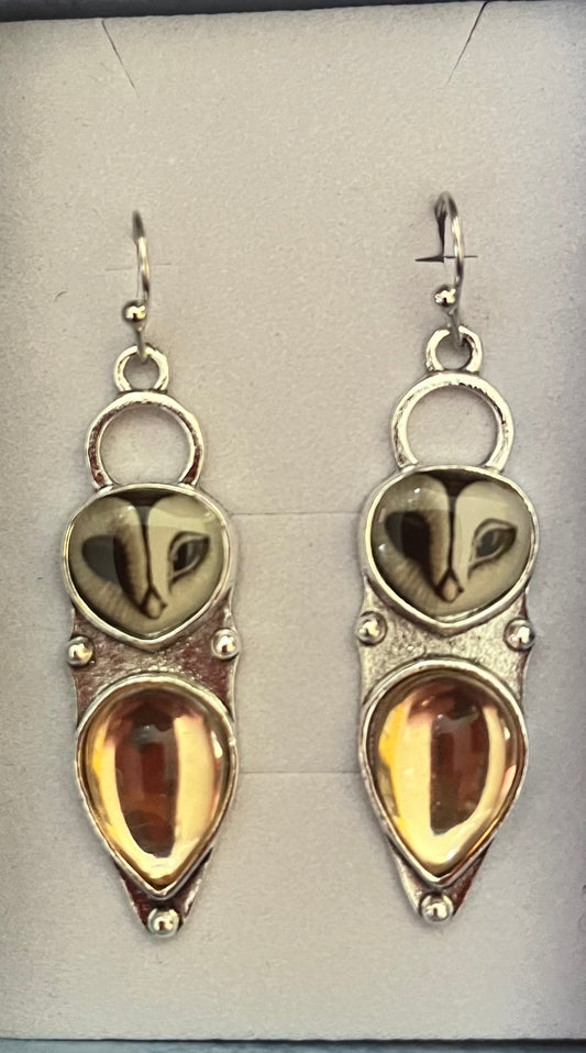 Earrings - owl / amber droplet style