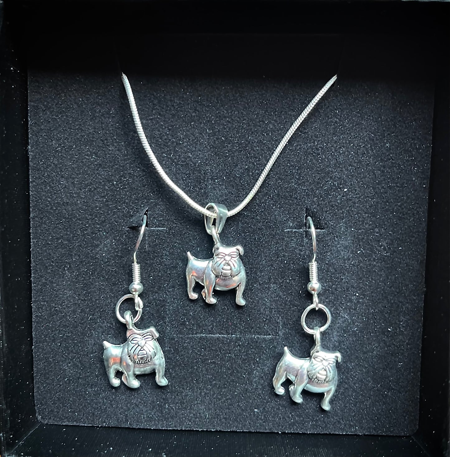 Dog Bulldog 2pc jewellery gift set