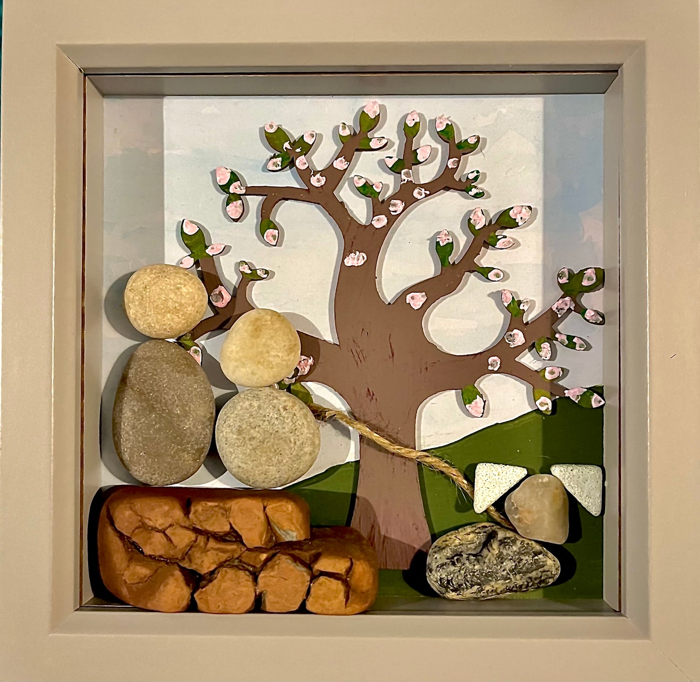 8” framed 3D pebble picture