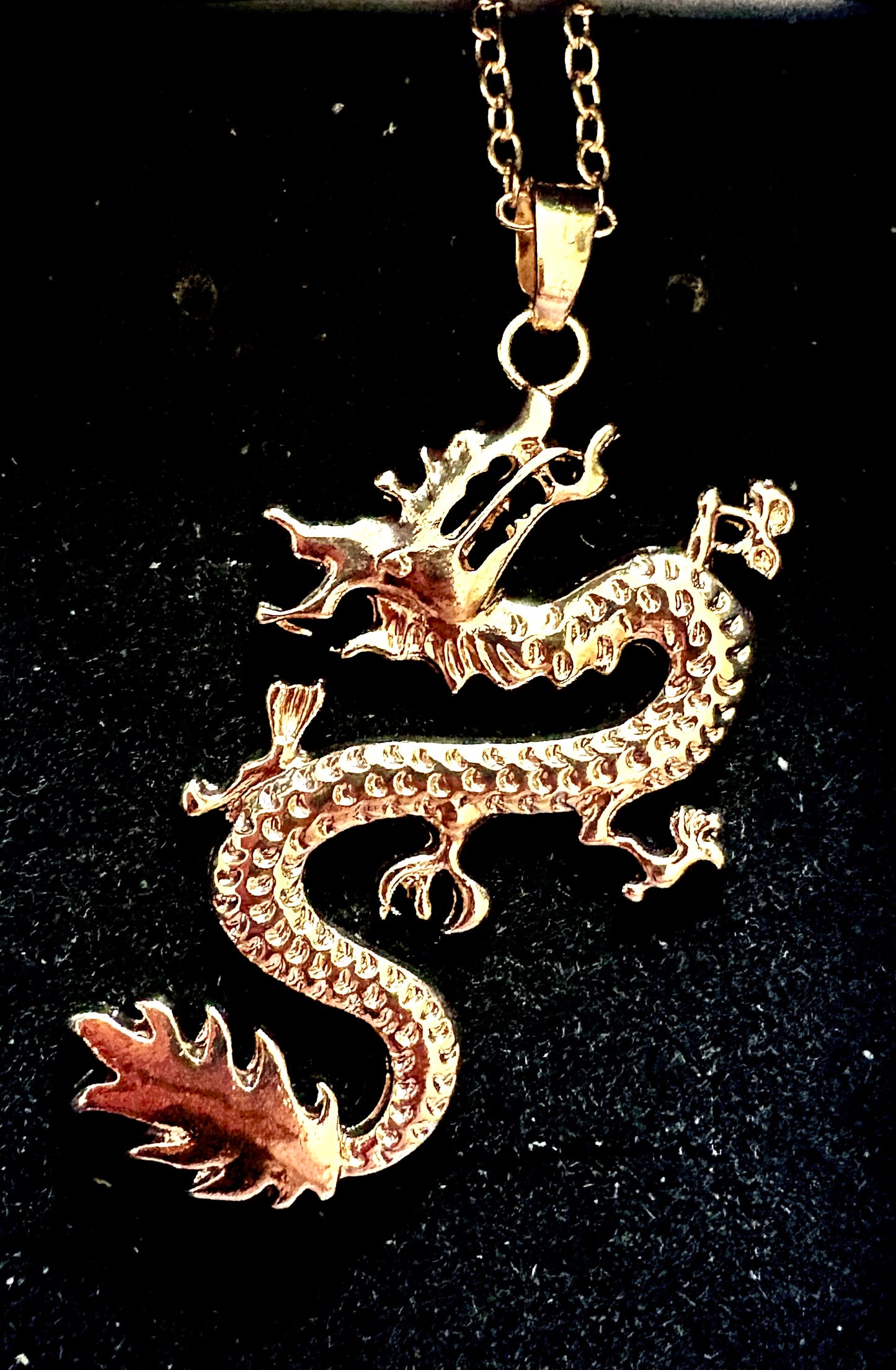 Dragon - necklace light gold coloured.