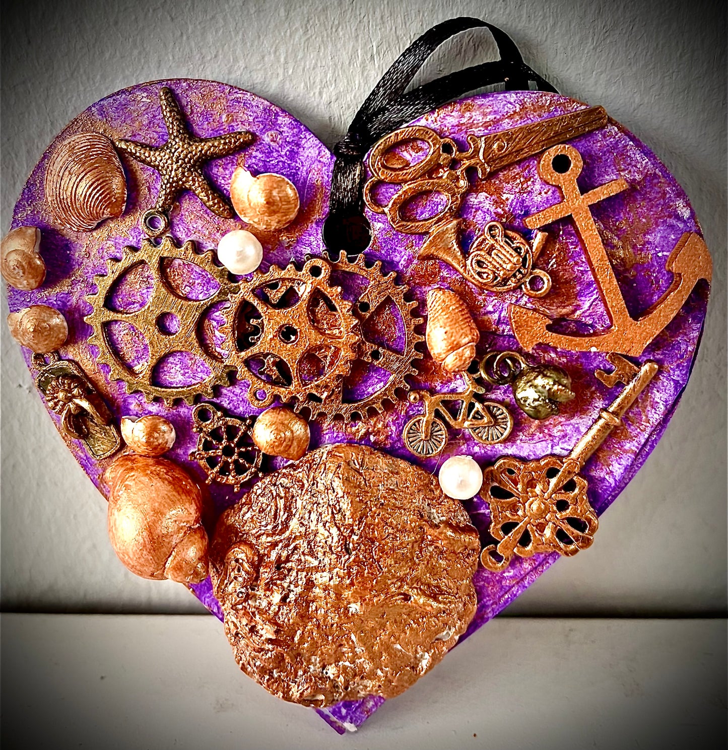 Decorative wall hanging heart