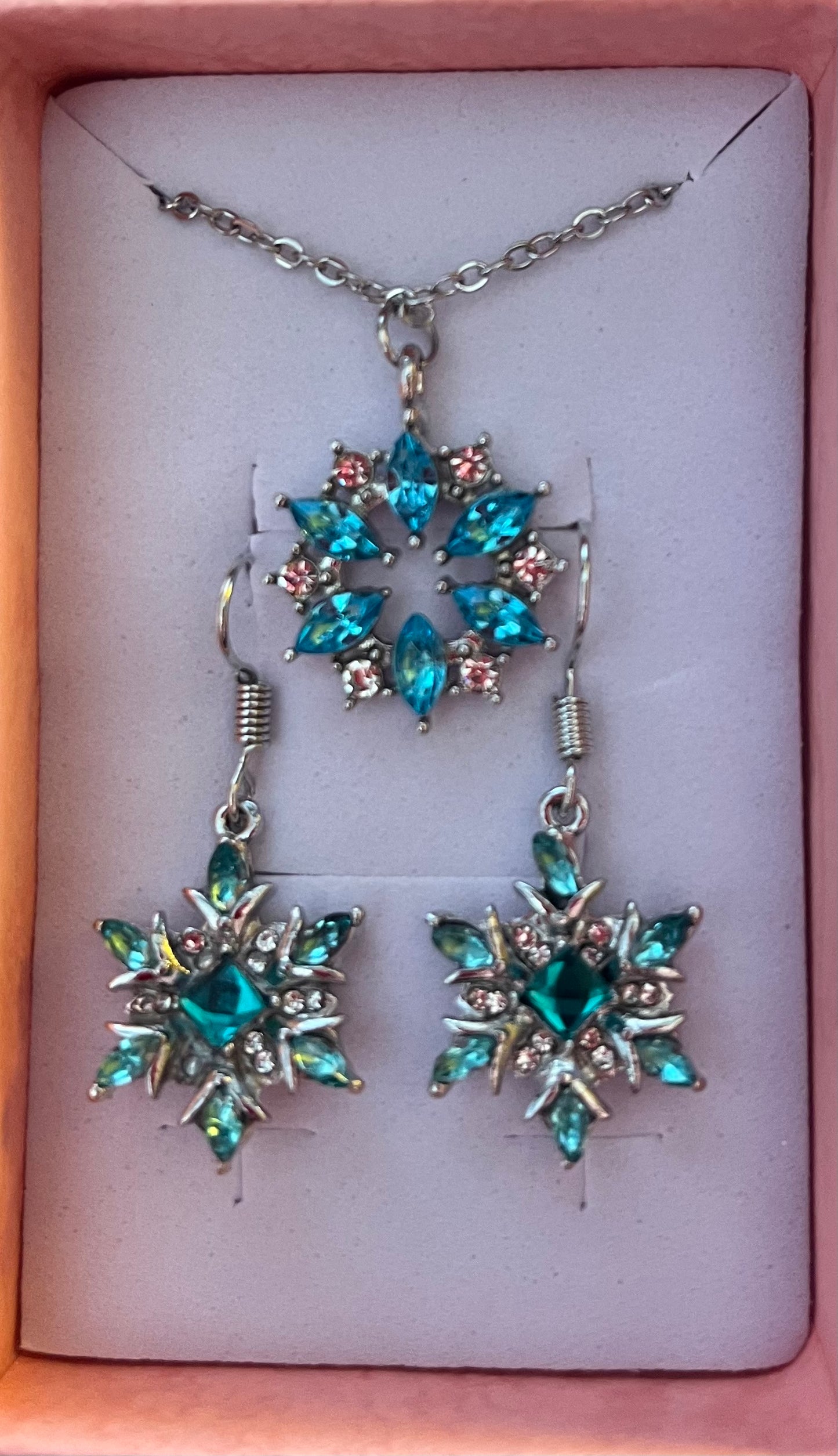 Snowflake 2pc jewellery gift set