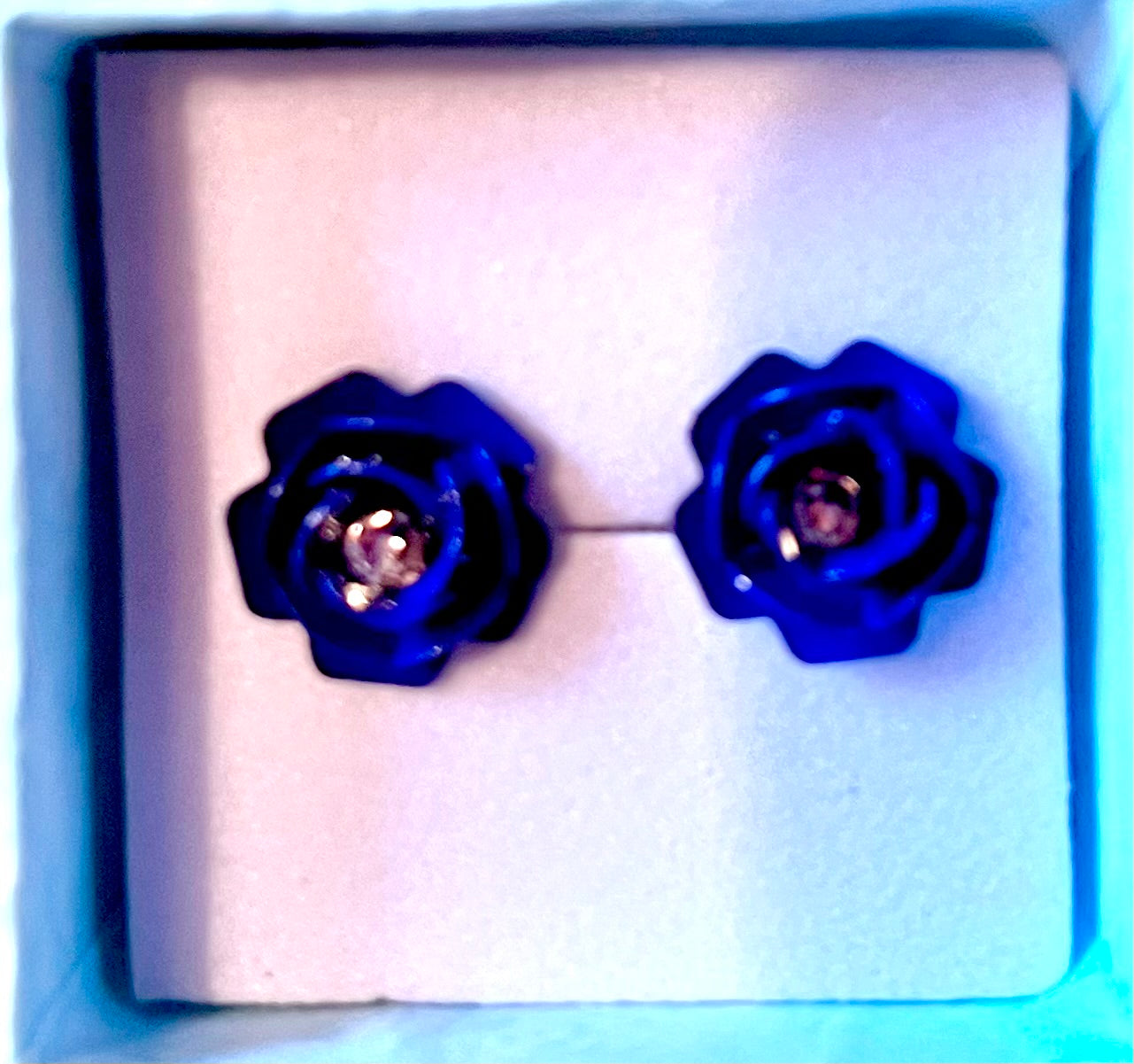 Earrings- preowned large blue flower studs