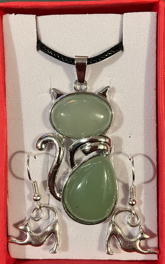 Cat -Green chalcedony style 2pc jewellery Gift set