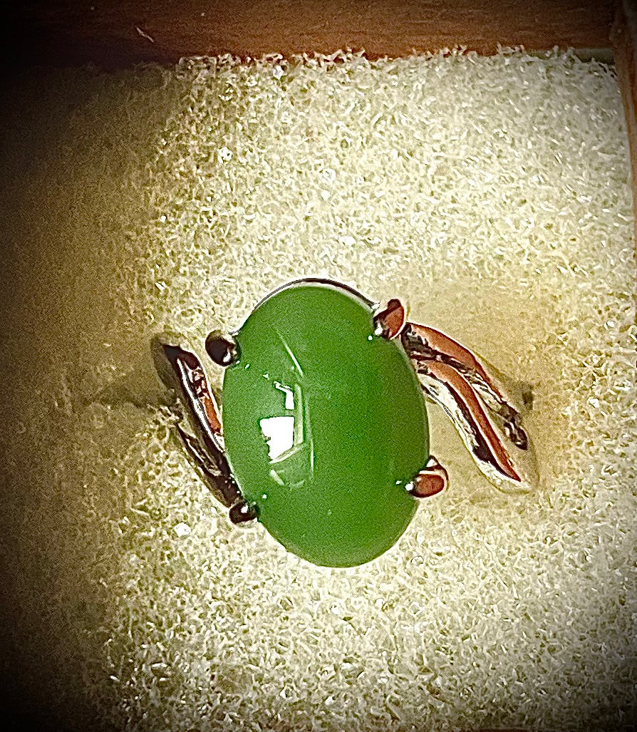 Ring - green chalcedony. Size L